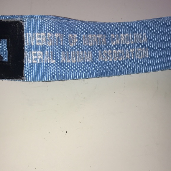 UNC Alumni Travel Luggage Strap - Picture 3 of 6